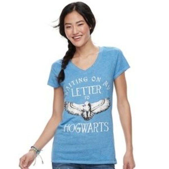 Harry Potter Waiting On My Letter To Hogwarts - Picture 1 of 5